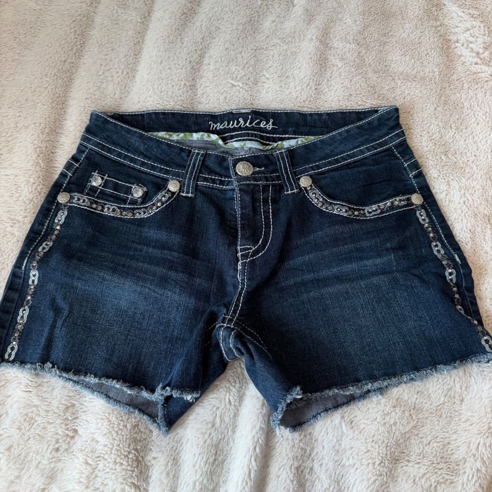 Maurices Y2K Denim Low Rise Mini Shorts Rhinestone Studded Womens Size 28